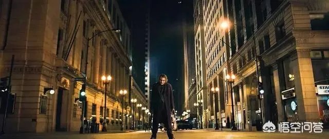 你是如何看待“暮光男”罗伯特帕丁森成为新任蝙蝠侠的？