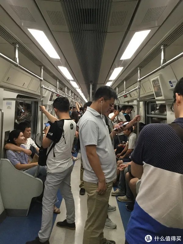 iPod Touch 6 白金色入手评测：音质/性能/iOS 9