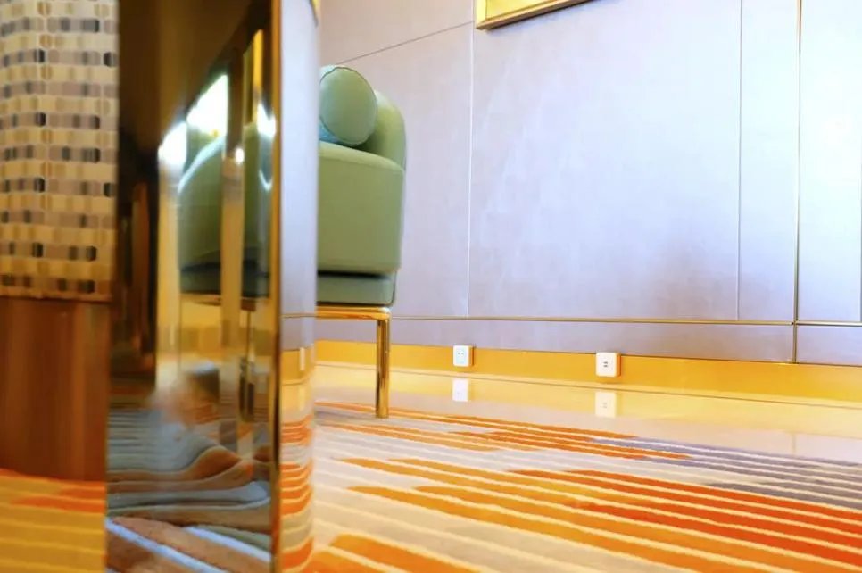 当红星天铂遇见XPOWER=全屋整装没有墙插座！