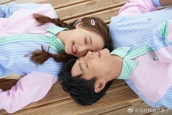 魏晨卡点晒婚纱照，他的女友也是圈内人吗？