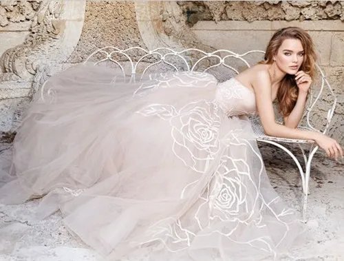 婚纱图片大全唯美2017款  唯美婚纱的款式有哪些