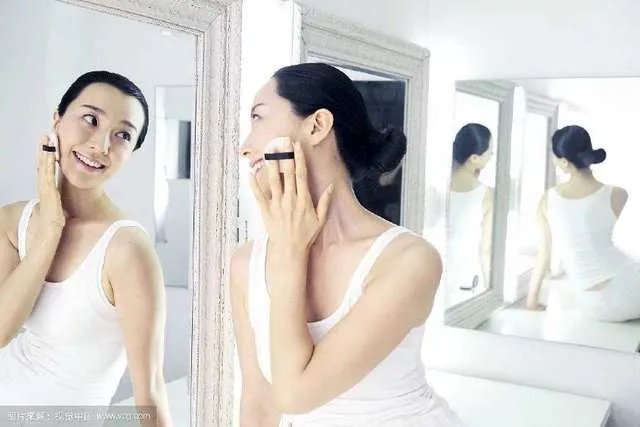 我明白太放不开你的爱是什么歌