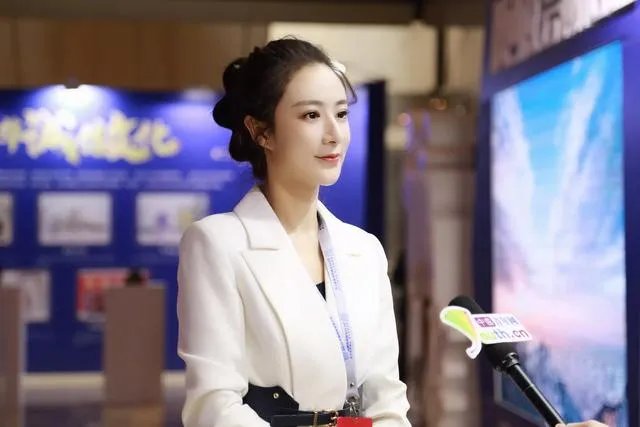 网红当选全国青联委员，你怎么看？