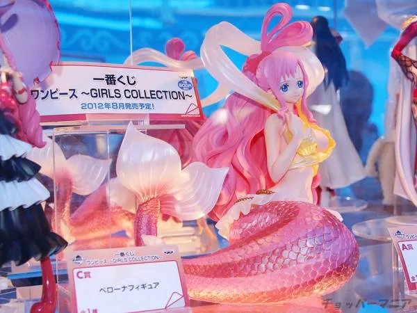 漂亮的红尾美人鱼，或者红鲤鱼图，最好是动漫图