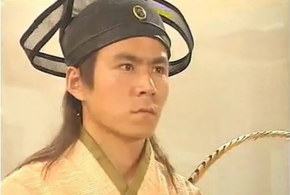 在八仙全传中的艳彩与何仙姑，谁才是韩湘子的最爱？