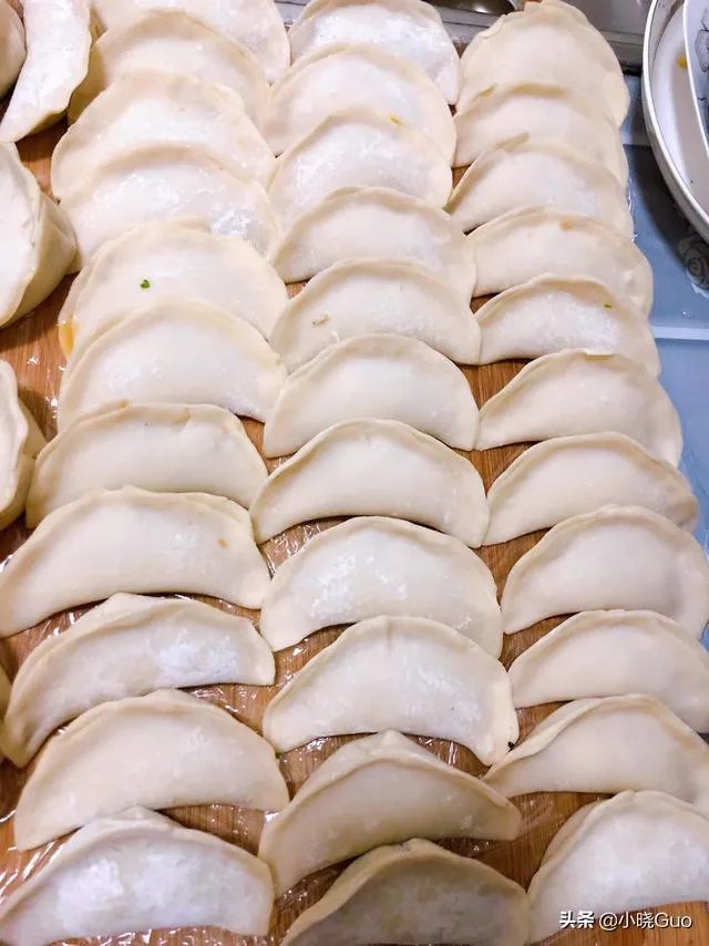 芹菜猪肉馅水饺的做法步骤图,怎么做好吃?