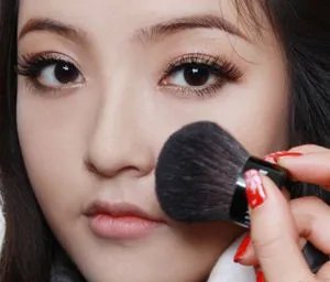 怎样变身昕薇圣诞妆容