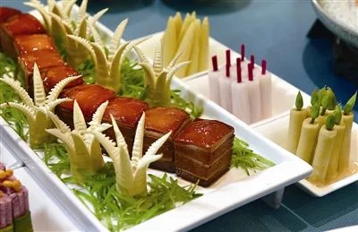 中餐摆盘需要的一些花草 谢谢 常见的一些