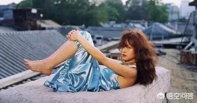 自来卷适合什么样的发型？