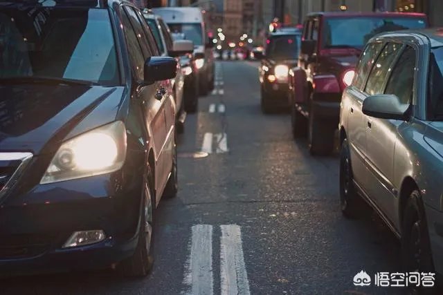 聊城高速交警治理违章出奇招,轻微交通违法朋友圈集赞可免处罚, 你怎么看?