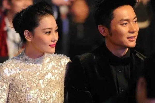 李晨为什么和张馨予