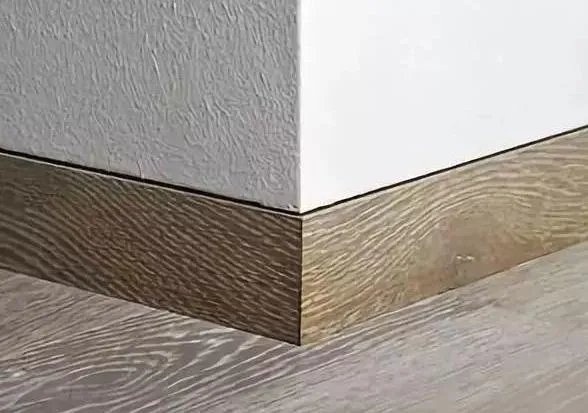 自己按踢脚线怎么安装