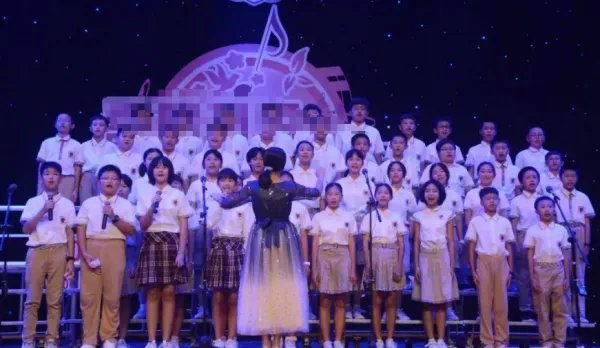 欢乐圣诞佳音歌词大意是什么?