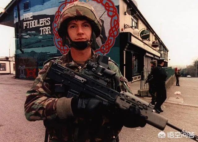 英国的L85突击步枪有什么缺点？