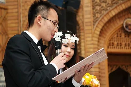 婚礼上的讲话技巧　新郎在婚礼上怎么说话更得体