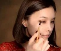 怎么画猫眼妆?