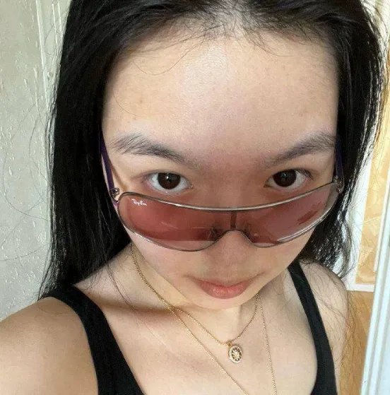 李咏女儿为什么叫法图麦?