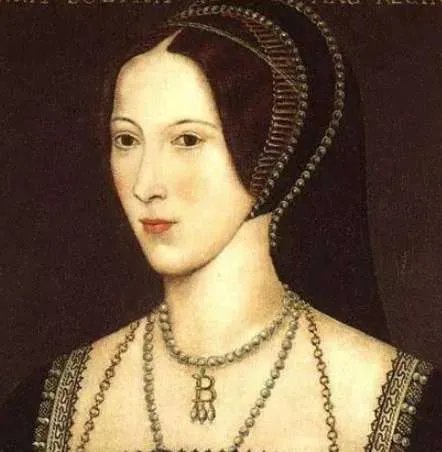 亨利八世娶了六位王后只为生儿子，为什么最后还是女儿继承英国王位？