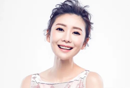 yoyo济南主持人真名叫什么