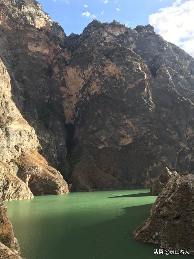 横滨轮胎和米其林是一个档次的吗