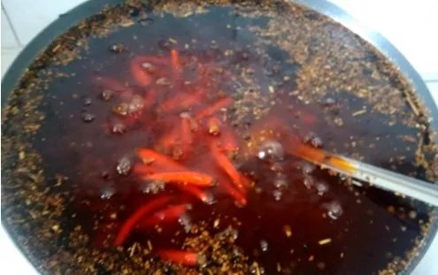 重庆火锅底料的做法是怎样的？