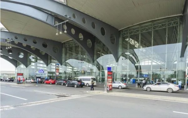 青岛飞机场,为什么,分为,t1t2 他们是什么意思