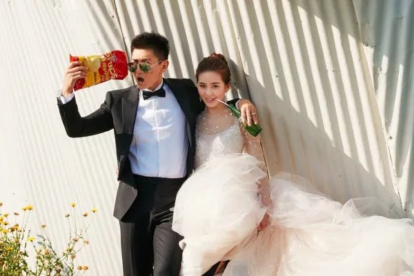 吴奇隆甜蜜探班刘诗诗,探个班就甜蜜了是不是小题大做了?