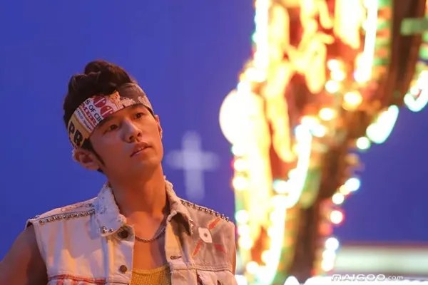 【台湾名人一览】台湾著名人物 明星 作家 企业家 主持人 艺术家 历史名人