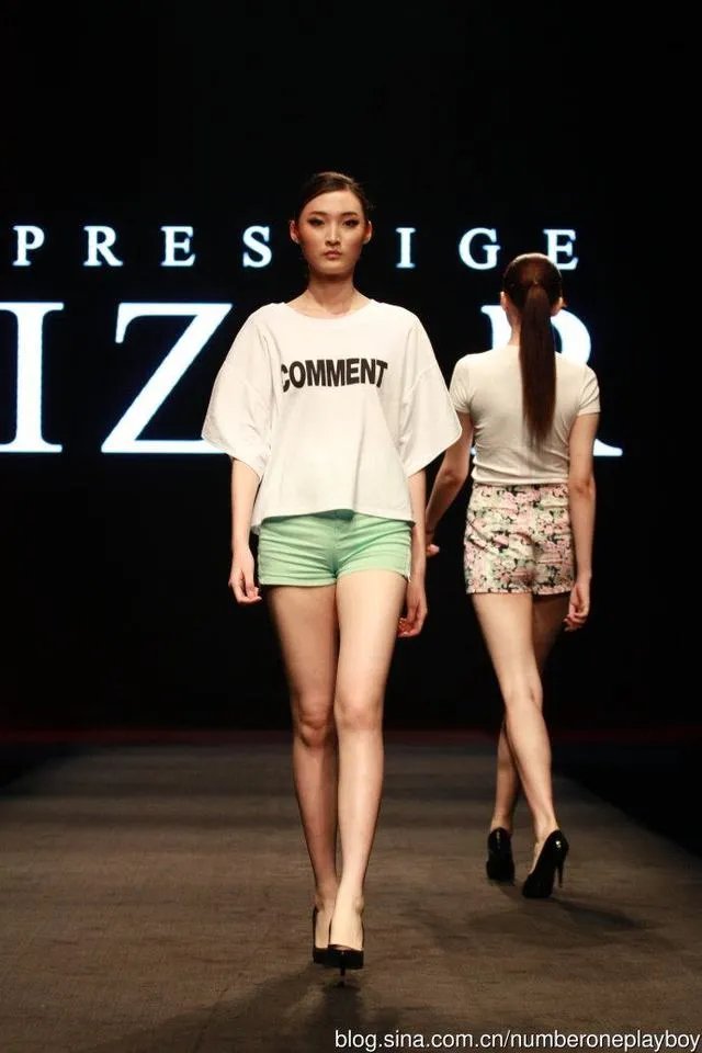 我明白太放不开你的爱是什么歌