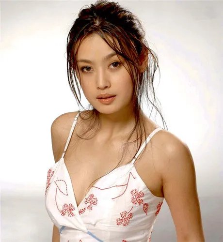 詹小楠老公是谁？ 爆唐小春做娱乐圈边缘人