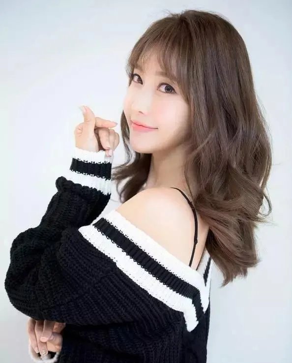 自来卷适合什么样的发型？