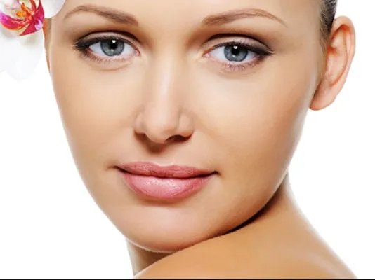 光子嫩肤能去黑头吗