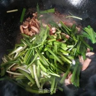 鱿鱼炒韭菜