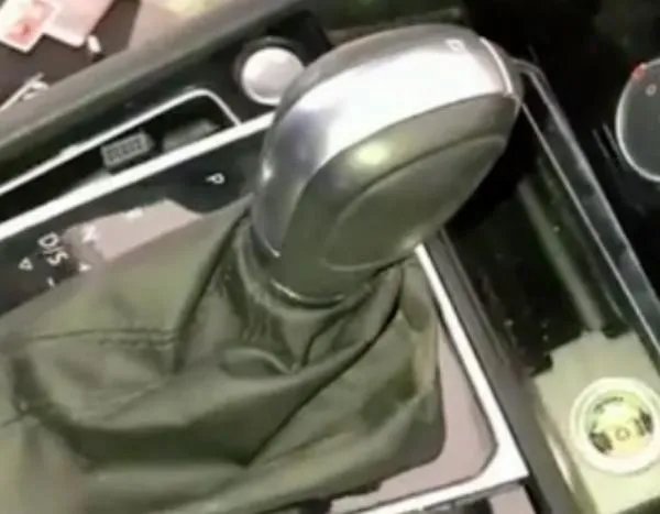 起亚k3手动挡挡吧怎么拆