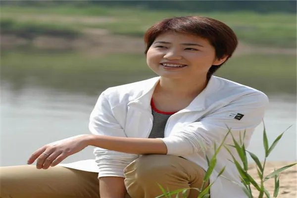 湖南卫视女主持人排行榜 谢娜稳居第一，第二名已离开湖南台