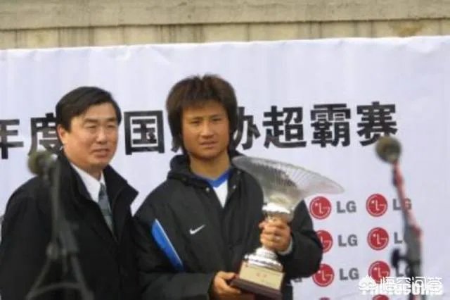 上海申花和广州恒大都是在什么时候获得3座超级杯冠军的？