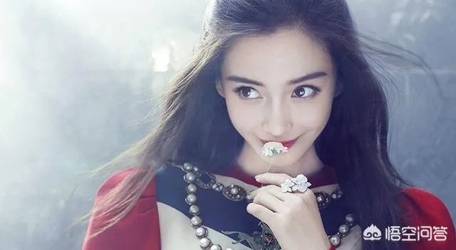 有些人说现在的明星不如老一辈明星，你觉得二者最大的差别在哪？