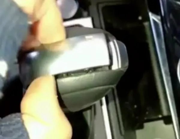 起亚k3手动挡挡吧怎么拆