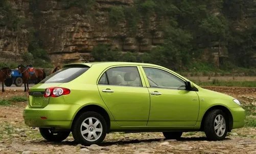 比亚迪F3R最低仅售6.38万元 GPS怎么选