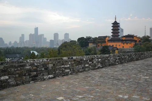 南京房产交易中心上班时间什么时候