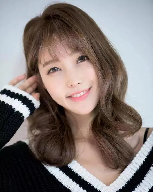 自来卷适合什么样的发型？