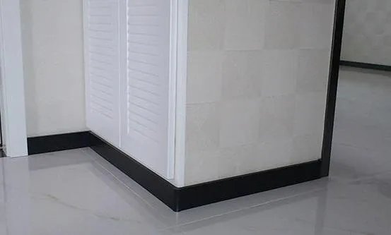 自己按踢脚线怎么安装