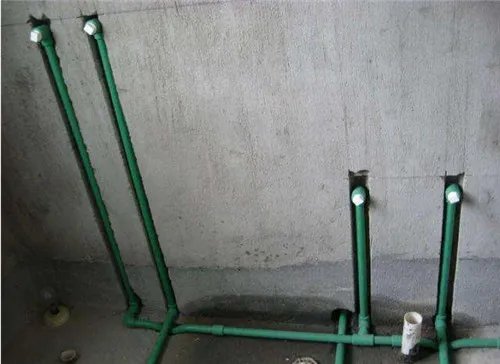 塑料水管接头怎么接