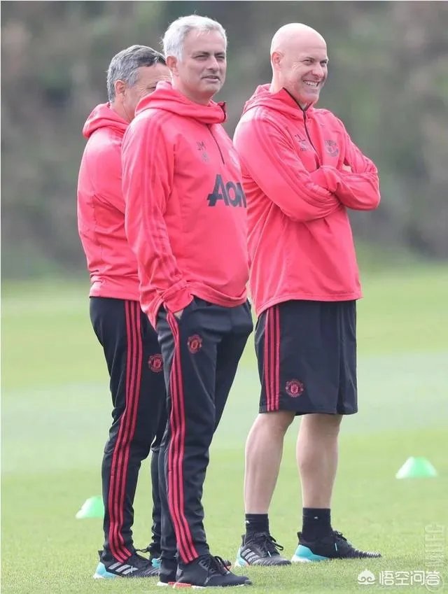 2018-19赛季英超第4轮，伯恩利VS曼联比赛对阵情况如何？如何预测比分？