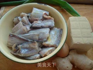 带鱼炖豆腐