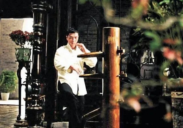 打咏春拳的木人桩为什么不需要用力？