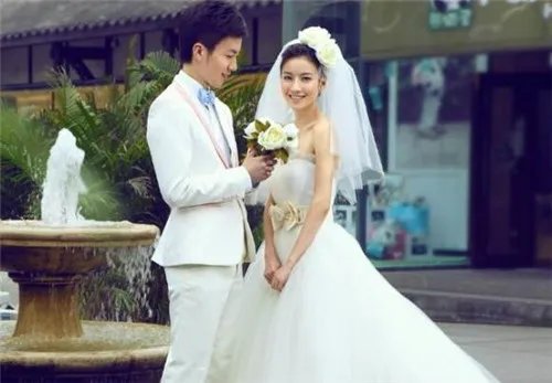 结婚那天下雨有什么说法吗 如何选择一个大吉的结婚日子