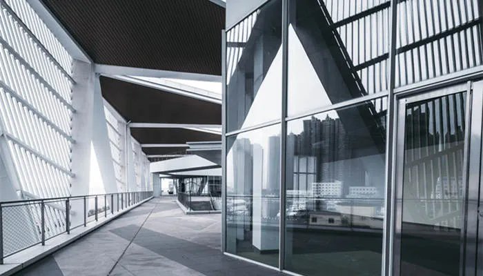 制作玻璃的主要原料 玻璃如何制作