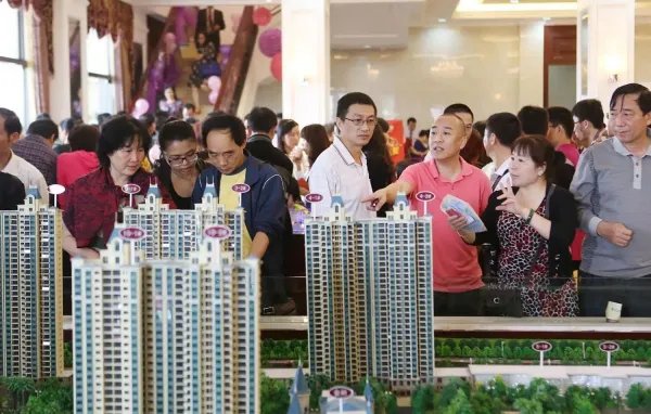 多地政策鼓励农民进城购房,农村进城后的发展前景如何?