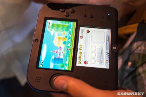 任天堂新掌机“2DS”上手评测:我真的很喜欢这个面包片!体积原来这么小?